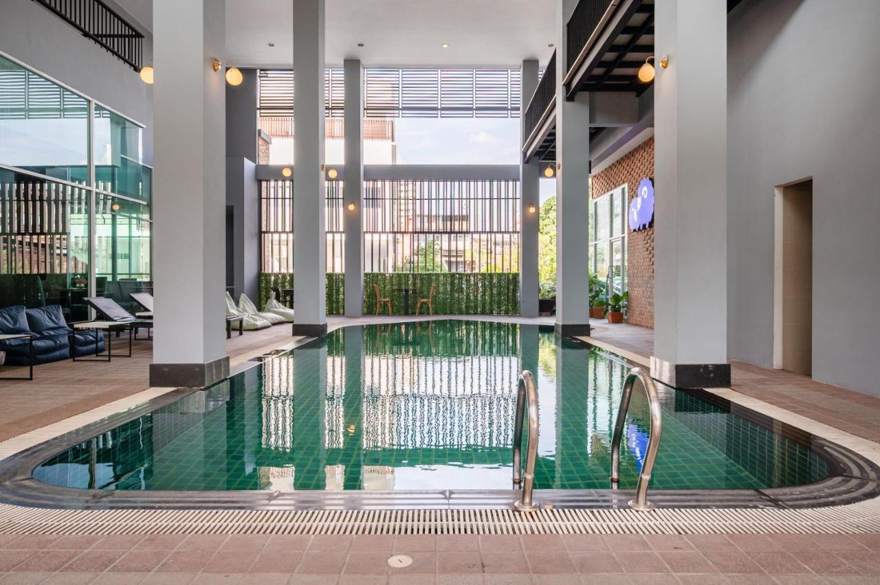 Kokotel Bangkok Dheva Thonglor Kültér fotó