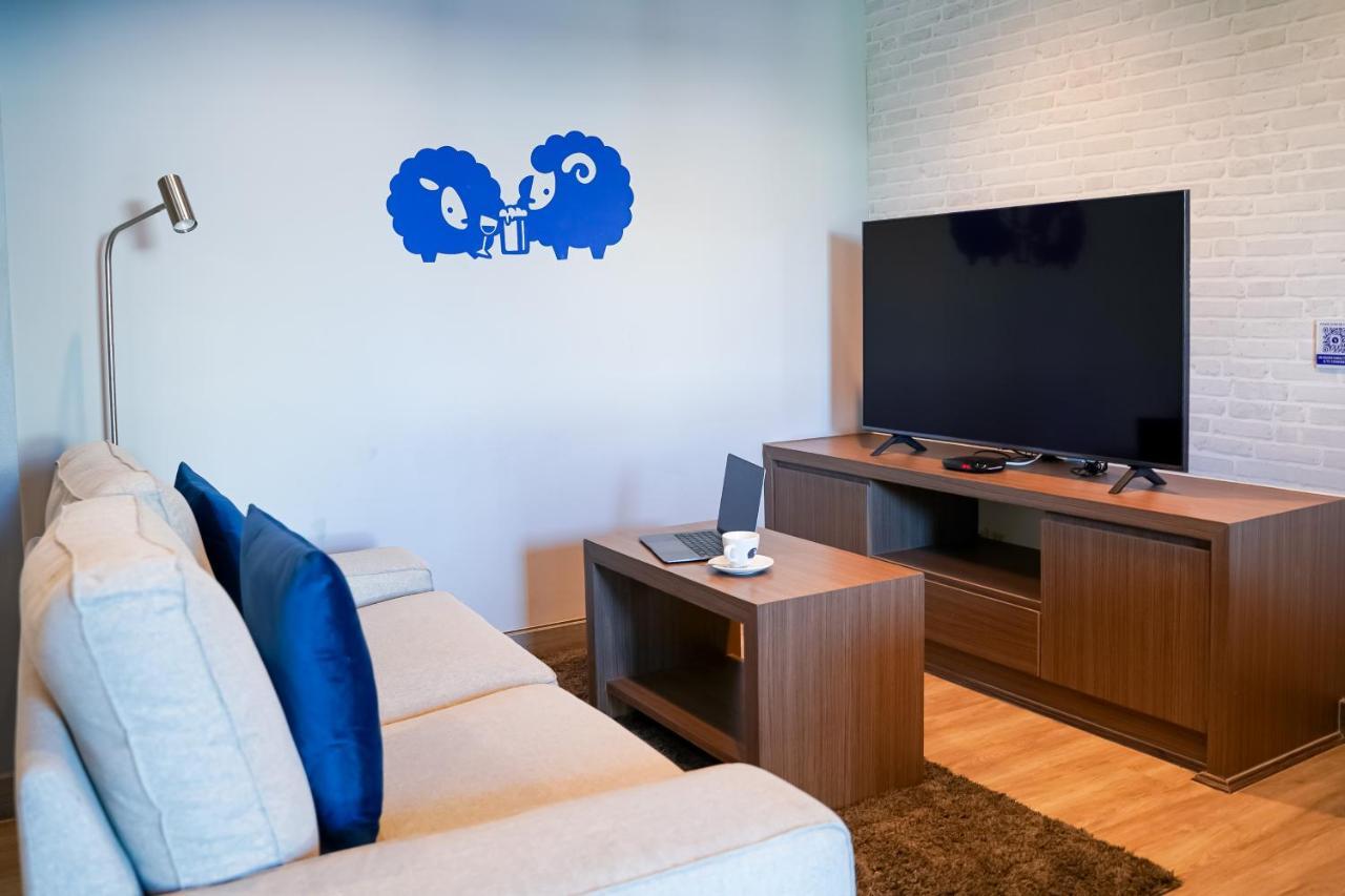 Kokotel Bangkok Dheva Thonglor Kültér fotó
