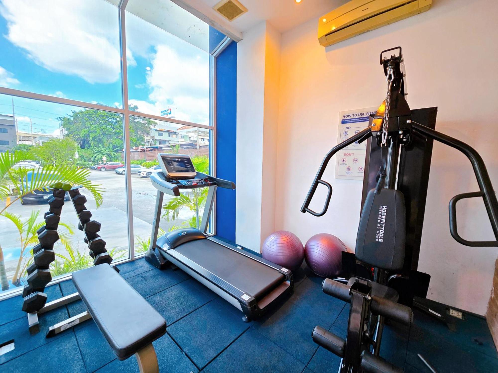 Kokotel Bangkok Dheva Thonglor Kültér fotó