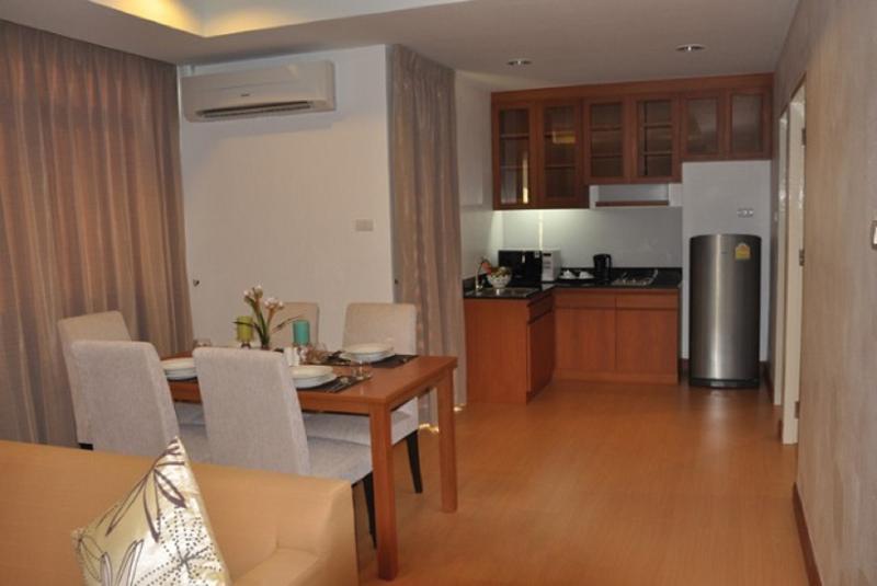 Kokotel Bangkok Dheva Thonglor Kültér fotó